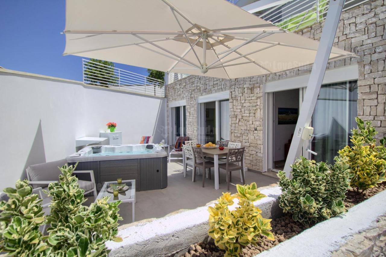 Jacuzzi Holiday Homes By Lovesud Santa Maria di Leuca Exteriér fotografie